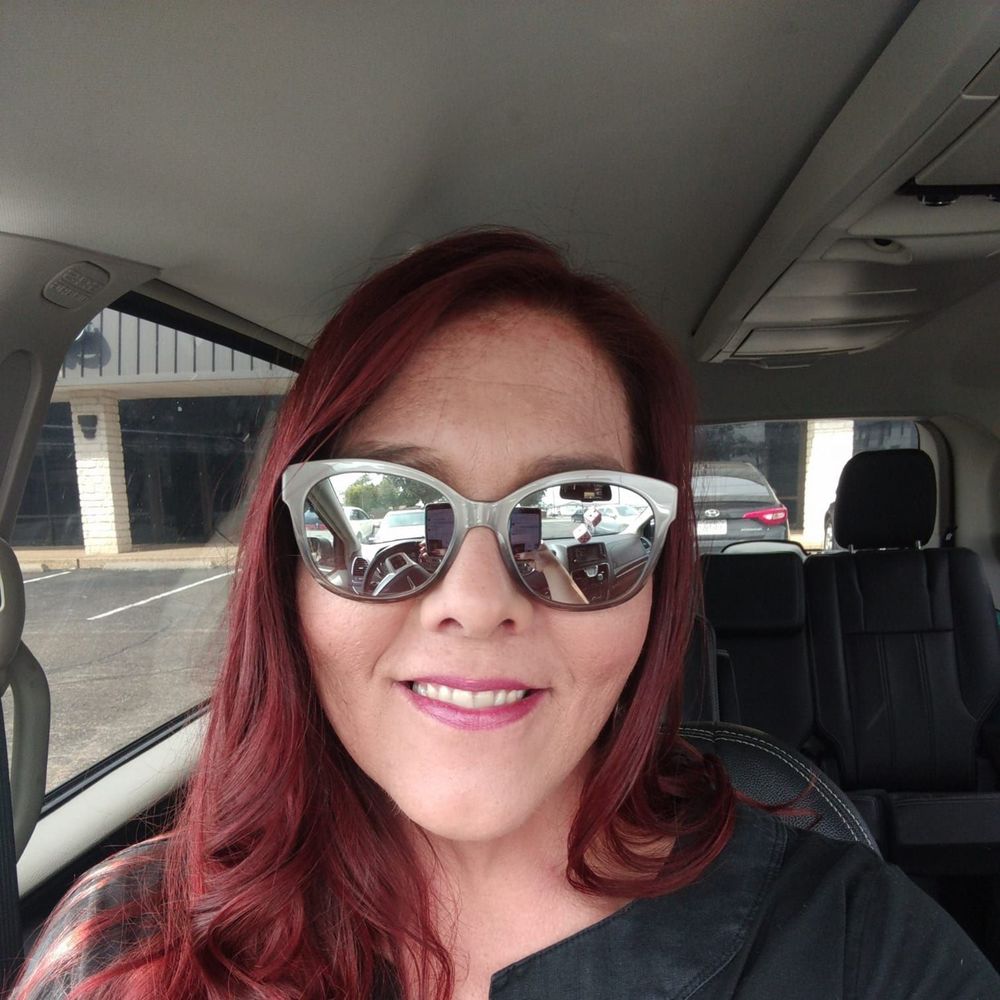 Meet your Posher, Rebecca